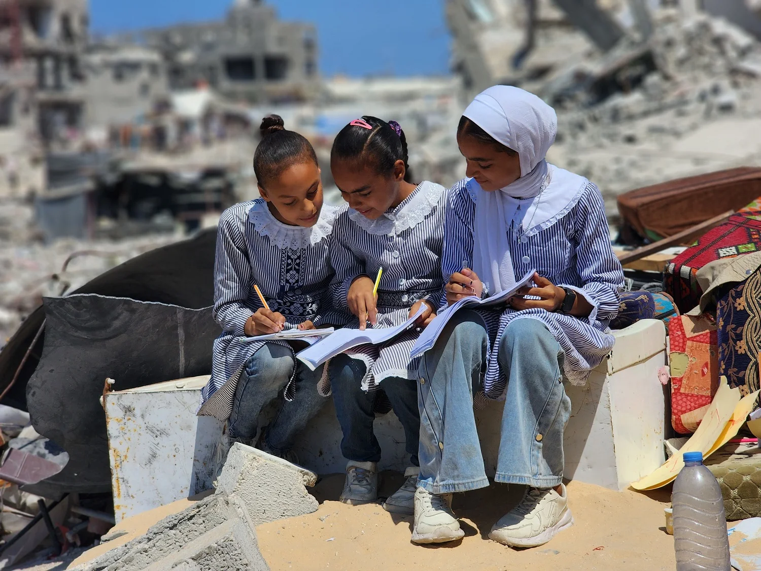 كفالة تعليمية أعادت ليلى إلى مقاعد الدراسة